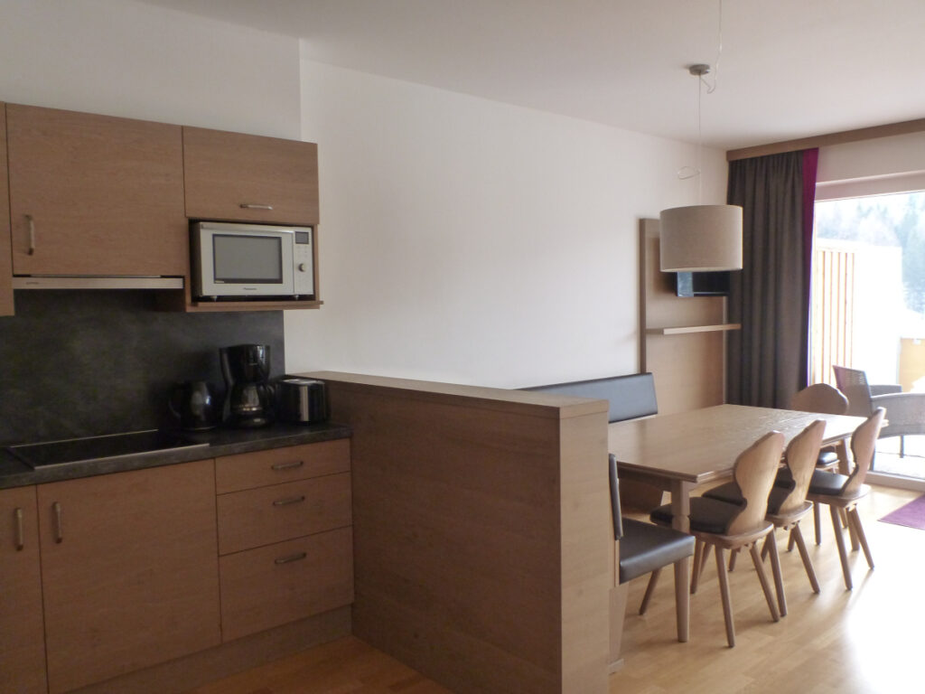 Ferienwohnung-Nassfeld-Apartment-No24-Dining